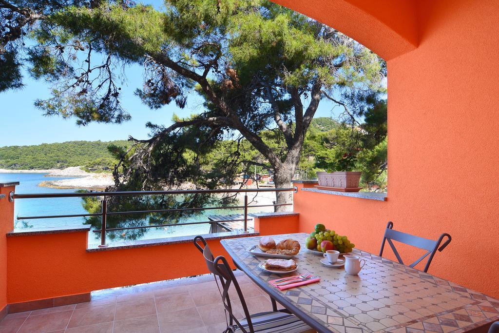 Apartments Juka Hvar Town Ruang foto