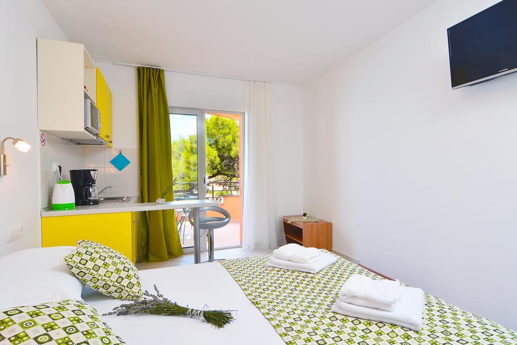 Apartments Juka Hvar Town Ruang foto