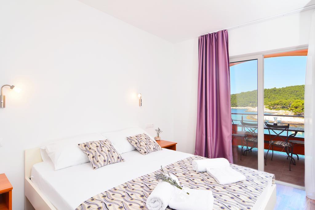 Apartments Juka Hvar Town Bagian luar foto