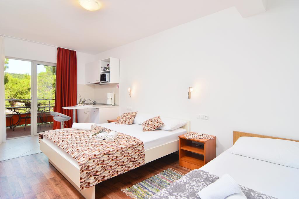 Apartments Juka Hvar Town Ruang foto